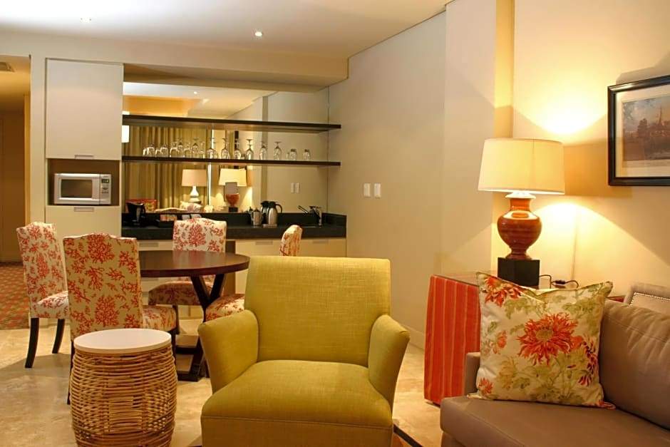 Royal Palm — interior 3